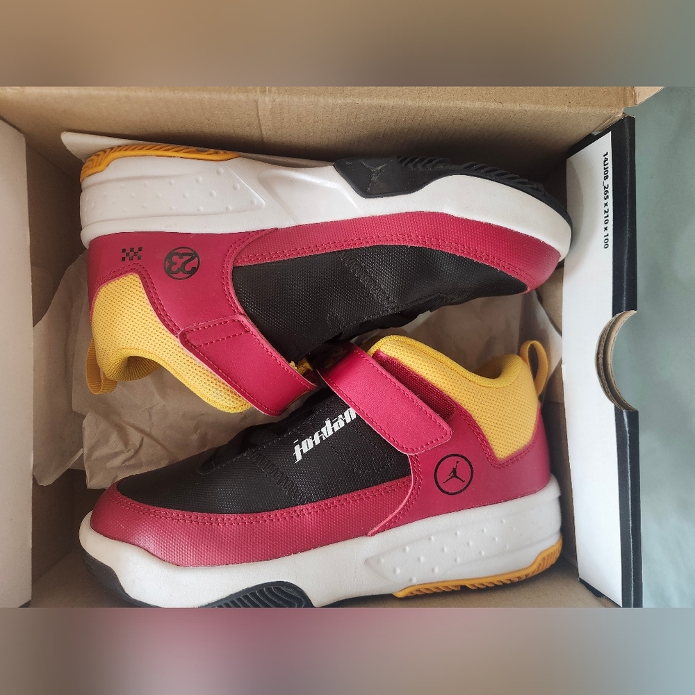 Jordans youth basketball shoes